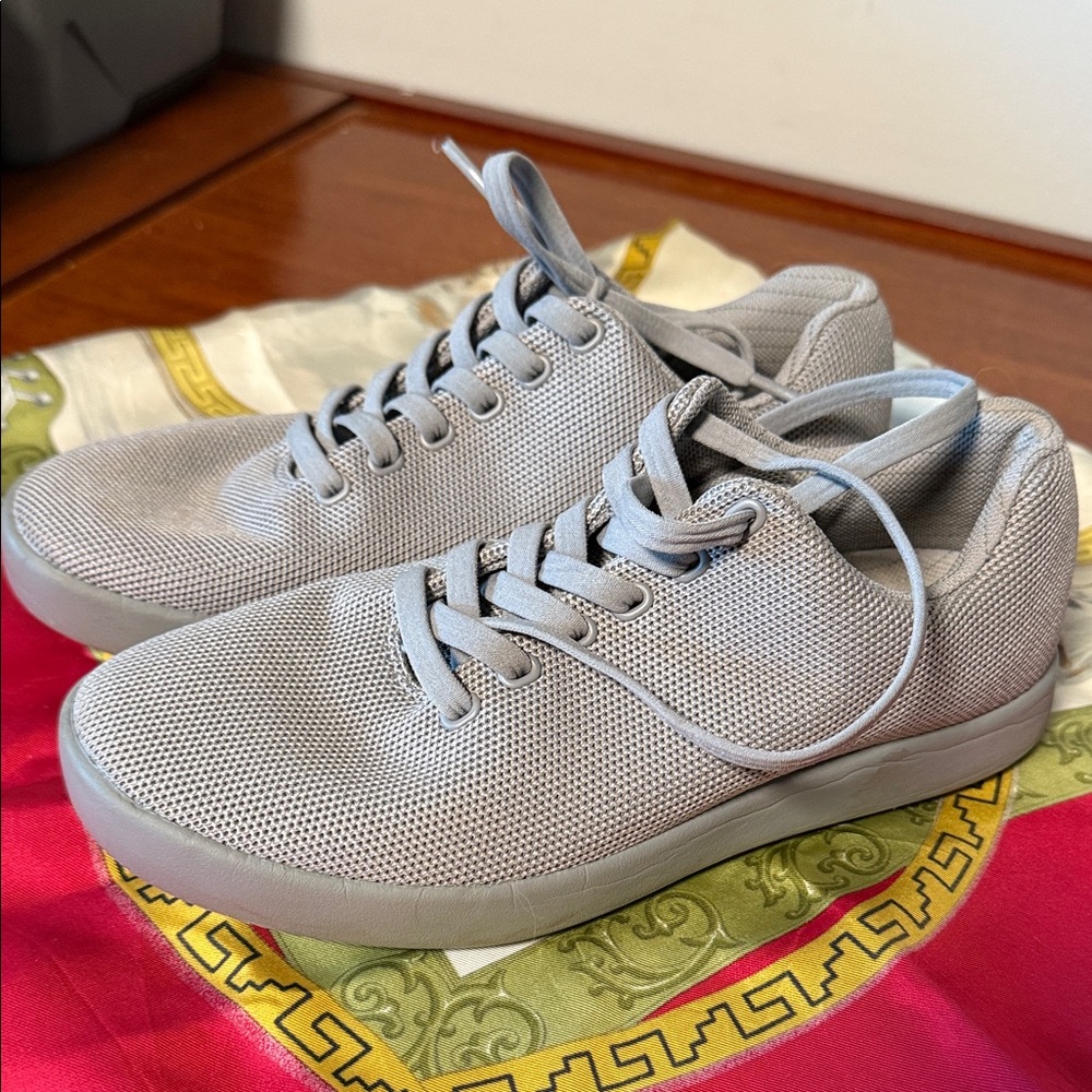 Atoms Light Gray Athletic Shoes